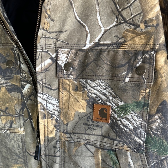Carhartt Men's Woodland Camo Field Jacket - Picture 4 of 5